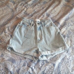Light Wash Denium Shorts